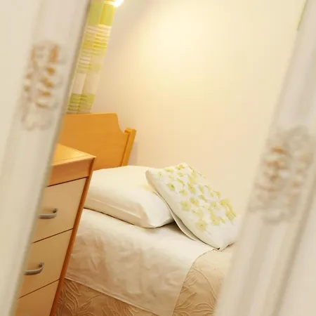 Sunshine Apartment Doda