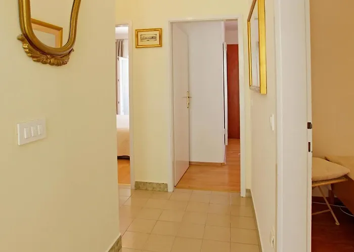 Sunshine Doda Apartament